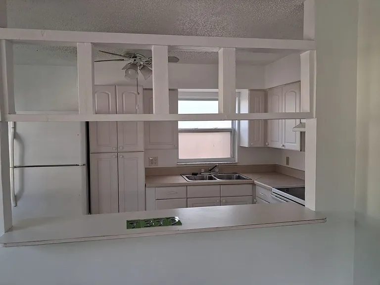 1319 Boylan Ave — Photo 1