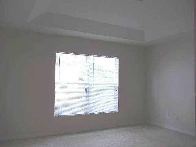1219 Greenley Ave — Photo 13