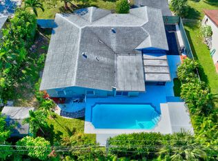 41 Laredo Ln, Boca Raton, FL 33487