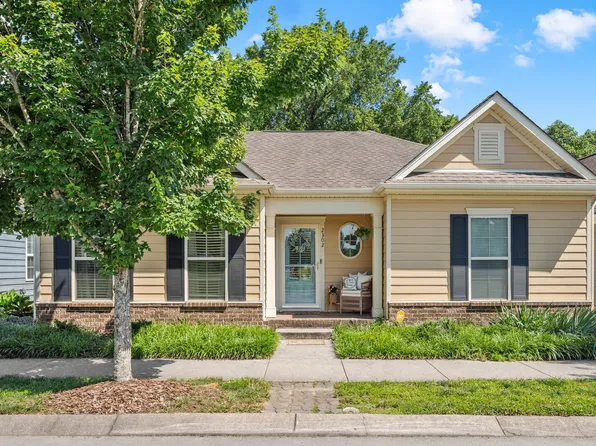 2302 Concord Mill Dr, Smyrna, TN 37167