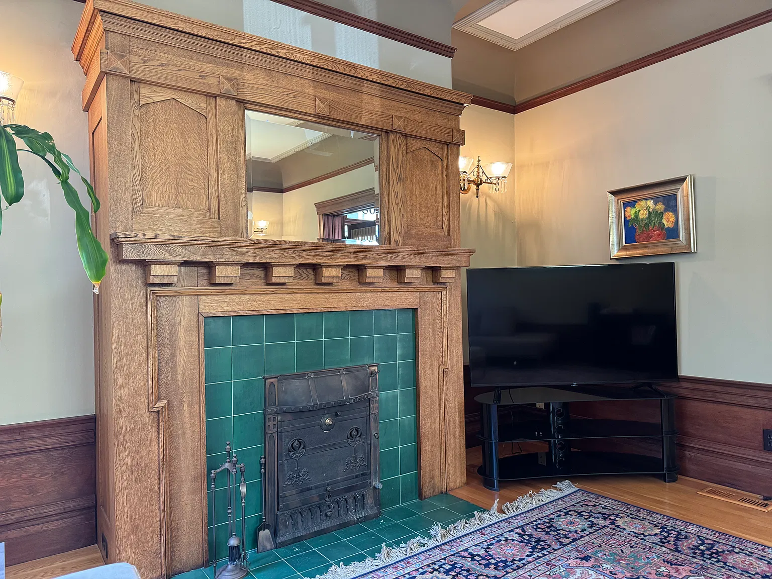 2 bed, 1.5 bath, 1700 sqft, $8,100 — Photo 2