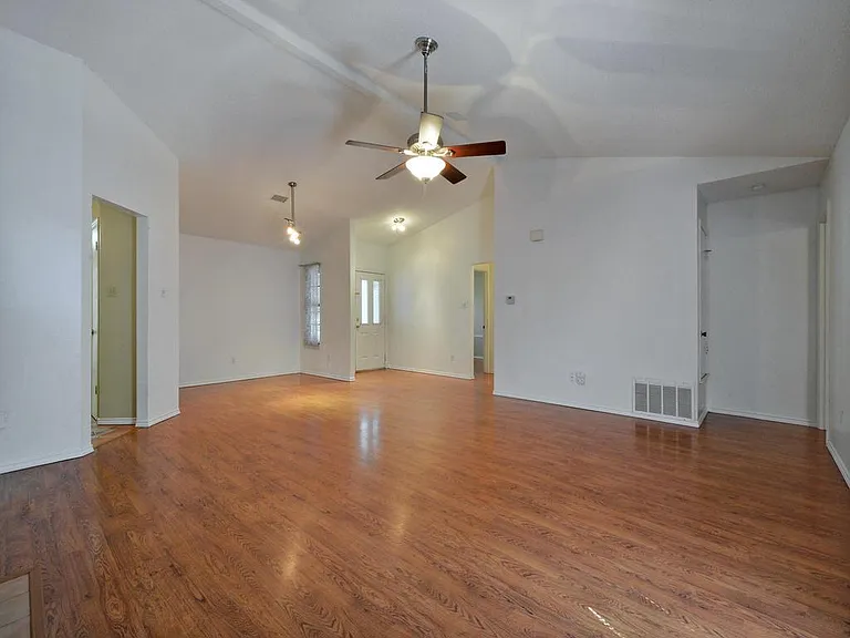 7403 Dallas Dr — Photo 4