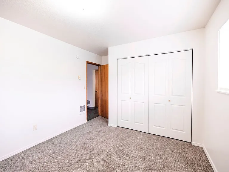 The Cardinal Apartments — Photo 24