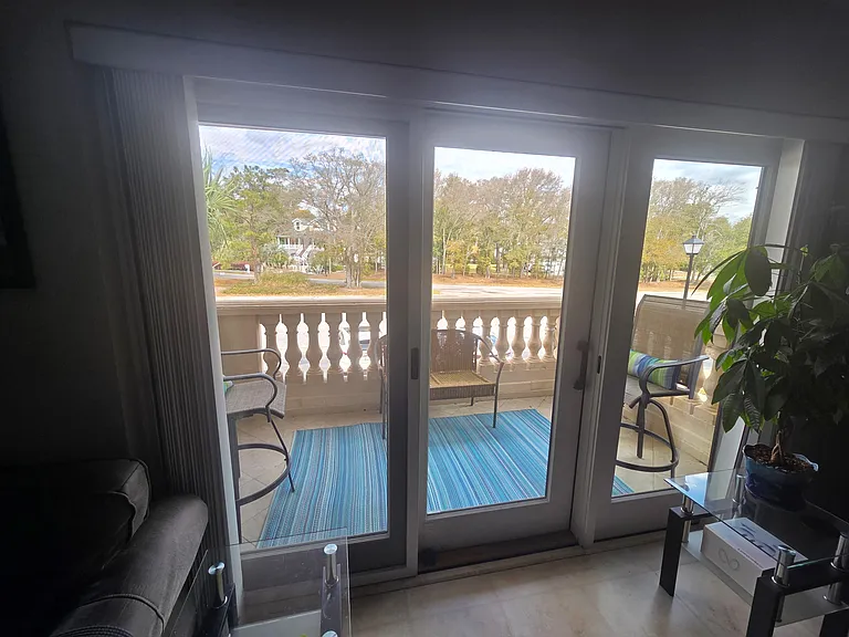 10100 Lake Shore Dr — Photo 4