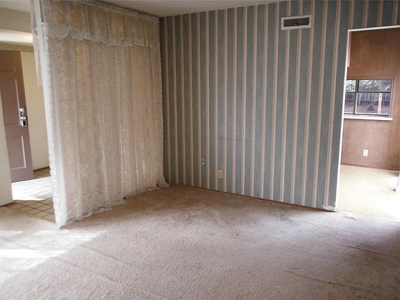4th image of 10391 N Portal Ave