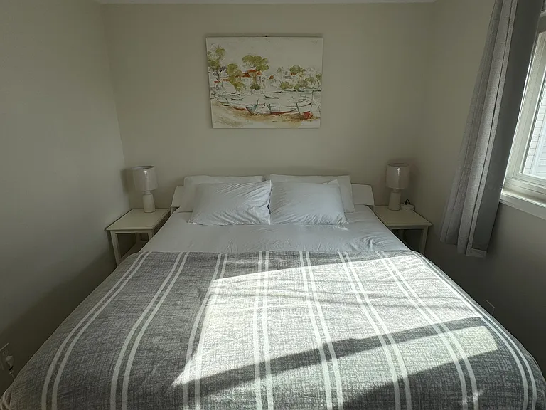 319 N Clementine St — Photo 12