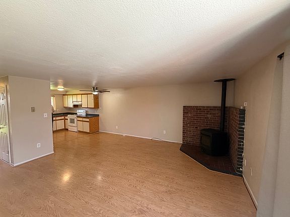 3rd image of 2706 W Modoc Ct