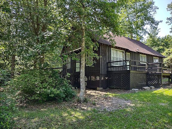 3rd image of 795 Charmaine Dr S