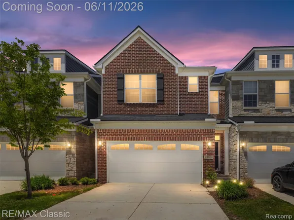 24869 Ivy Ln, Novi, MI 48375