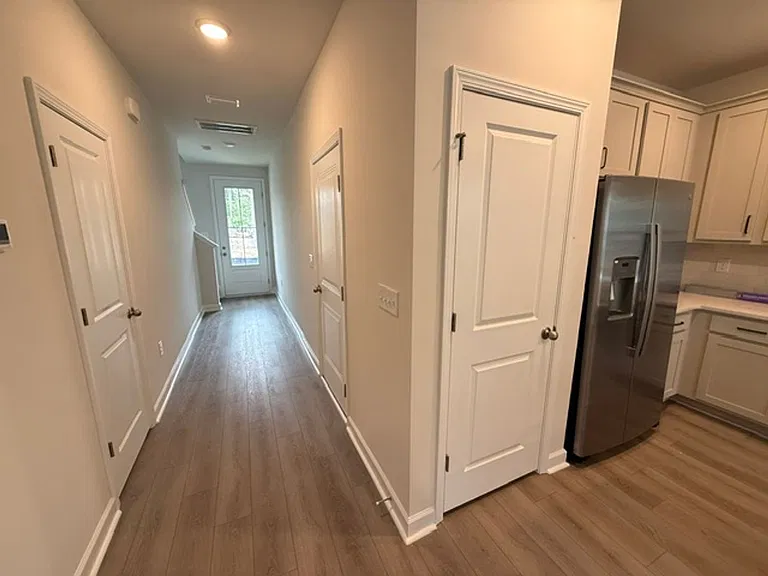467 Martins Creek Blvd — Photo 9
