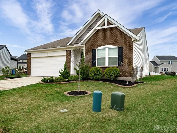 8100 Cherry Birch Dr, Tipp City, OH 45371