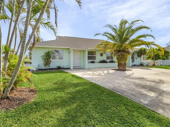 928-930 SW 37th Ln, Cape Coral, FL 33914