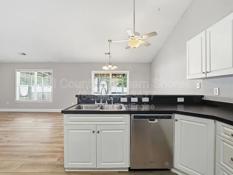 412 Harbour Reef Dr — Photo 29