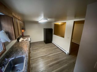 635 Main St FLOOR 2, Slatington, PA 18080