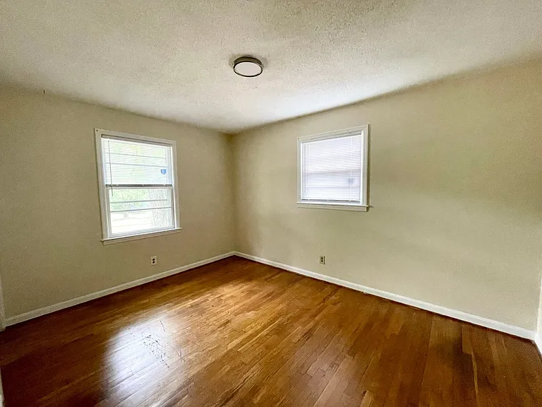 3824 Lee Hills Dr — Photo 8