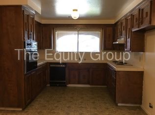 2831 W Sunnyside Ave, Visalia, CA 93277