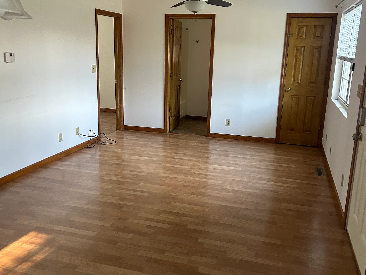 3 bed, 2.5 bath, 1500 sqft, $2,100 — Photo 4