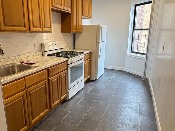 3510 Bainbridge Ave APT 4C