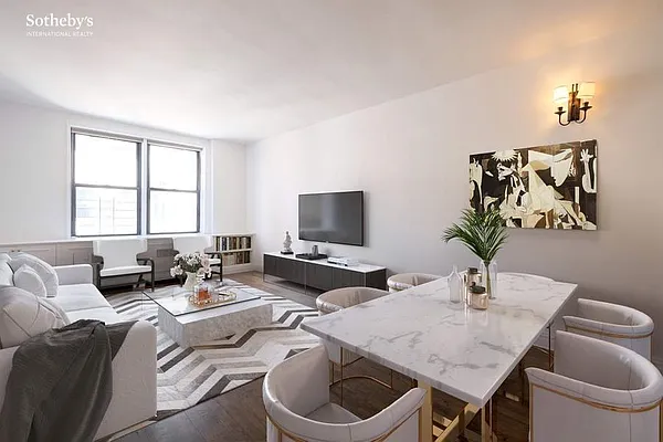 Rented by Sotheby's International Realty | media 23