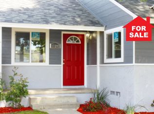 17207 Saticoy St, Van Nuys, CA 91406