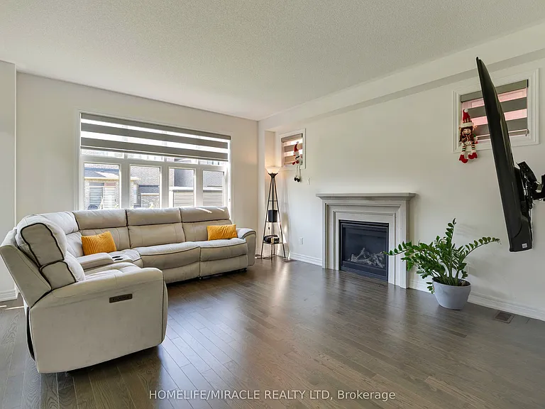 1429 Davis Loop — Photo 9