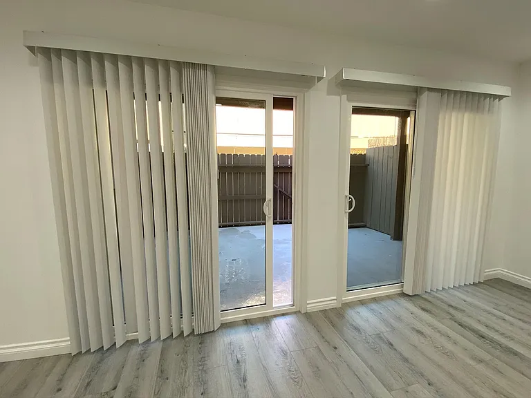 513 Avenue G #G — Photo 6