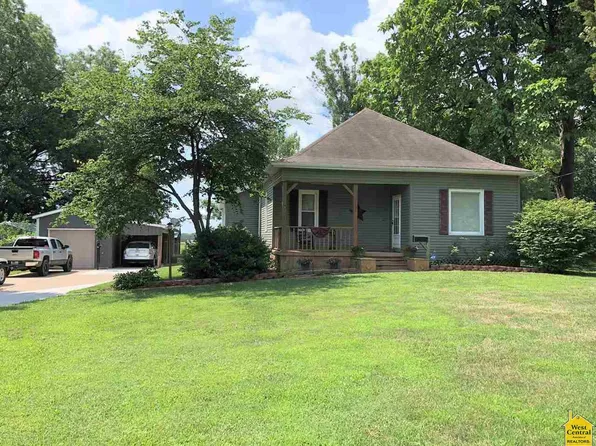 308 E Bodine Ave, Clinton, MO 64735