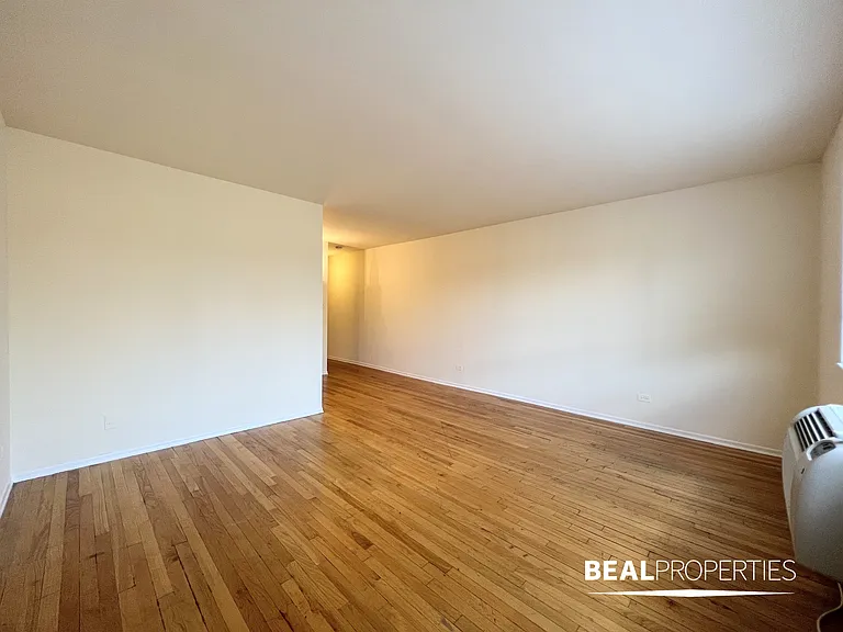 660 West Wrightwood — Photo 7