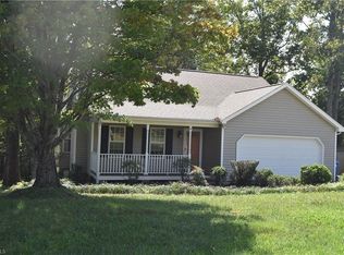 3704 Signet Dr, Winston Salem, NC 27101