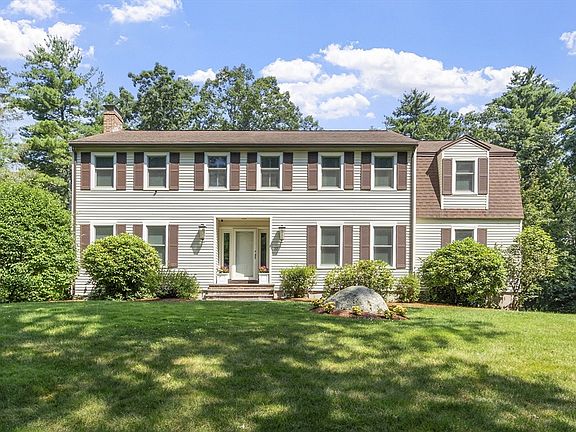 3rd image of 37 Farrwood Dr
