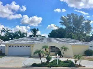 10041 S Yacht Club Dr, Treasure Island, FL 33706