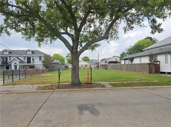 112 Papworth Ave, Metairie, LA 70005