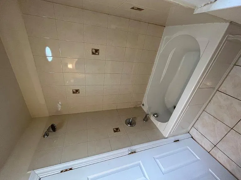 4542 W George St #2 — Photo 5