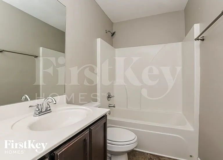 805 Avatar Ct — Photo 13
