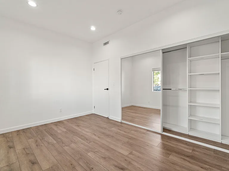 1410 Coronado Ave #1 — Photo 8