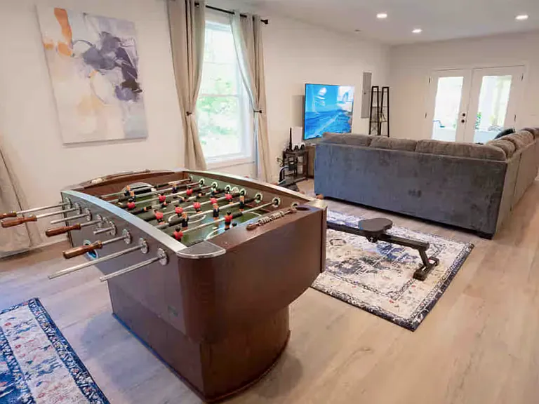 418 Moseley Dr — Photo 24