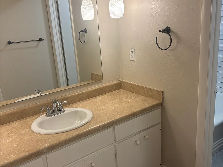 6411 N Shawnee Ave — Photo 7