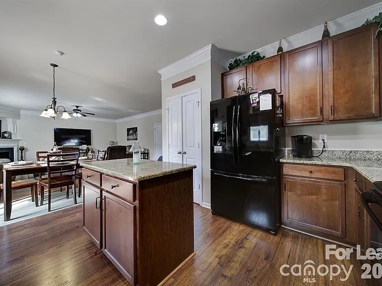 6125 Kilchurn Dr — Photo 9