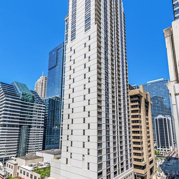 1st image of 200 N Dearborn St Unit 2401