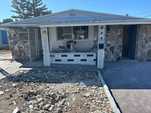 1907 Hess Dr, Holiday, FL 34691