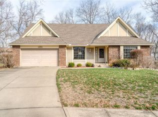 11911 Harrison Dr, Kansas City, MO 64131
