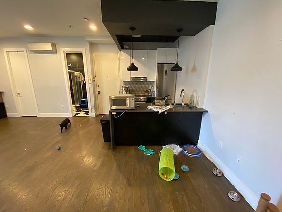 2nd image of 2717 Snyder Ave #2C