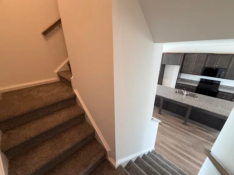 1073 Balsam — Photo 29