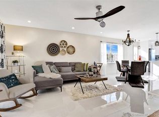 9300 Sunrise Lakes Blvd APT 310, Sunrise, FL 33322