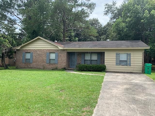 1st image of 903 E Brookwood Dr