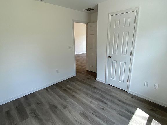 5th image of 1806 SE 177th Ave