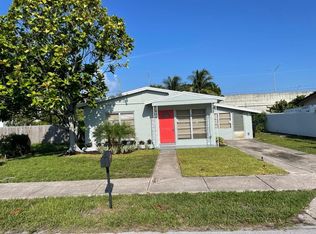 1129 S Ridge St, Lake Worth, FL 33460