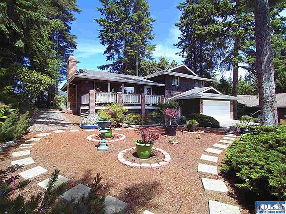 2nd image of 119 Clallam Bay St