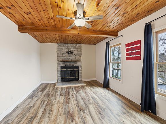 4th image of 1145 Birchwood Ln