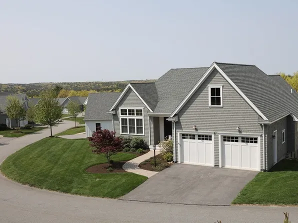 84 Seton Highlands Unit 84, Plymouth, MA 02360